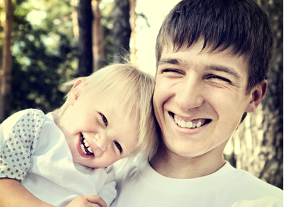 Support worker with pregnant woman